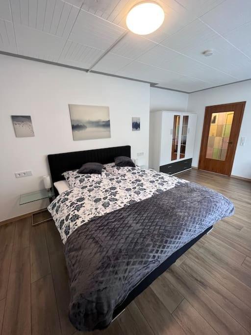 Modern Und Rustikal Mit Kamin Ferienwohnung Kohlert Bad Berleburg Exteriér fotografie